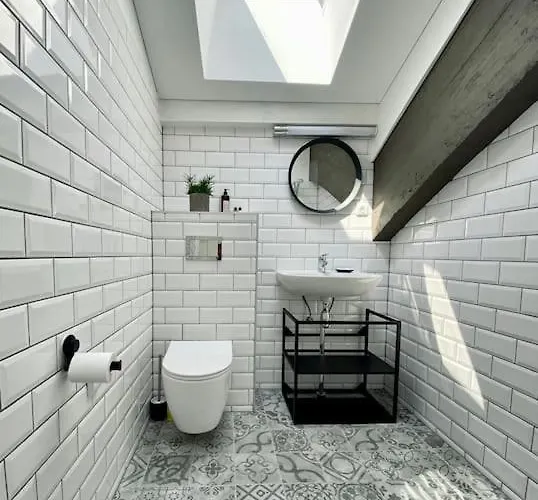 Apartamento Cosy Newly Decorated Self Check-in Loft In